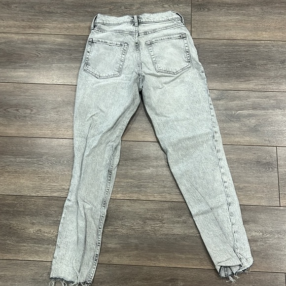 Brand new, never worn Aeropostale 00R mom jeans - Picture 2 of 5